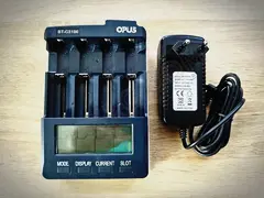 Opus BT-C3100 v2.2 багатофункціональний зарядний пристрій 10340–26650